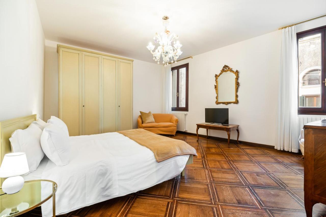 Del Remer Apartment - 5Mins From San Marco Sq البندقية المظهر الخارجي الصورة