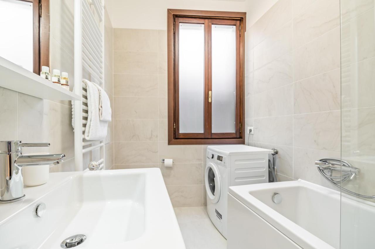 Del Remer Apartment - 5Mins From San Marco Sq البندقية المظهر الخارجي الصورة